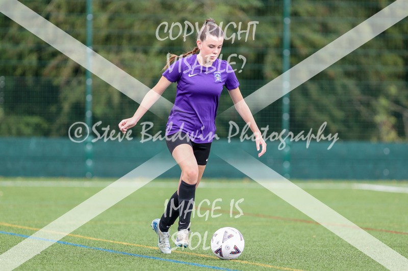 1DX30447 - 2025-09-13 FC Abbey Meads U17 Girls Purple V Cumnors U17 Girls
