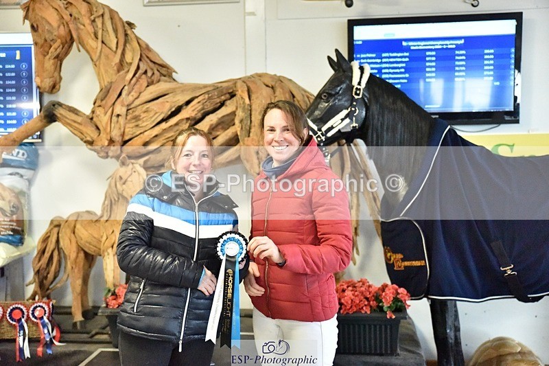 250215-131412-03656 - Medium Silver Presentations