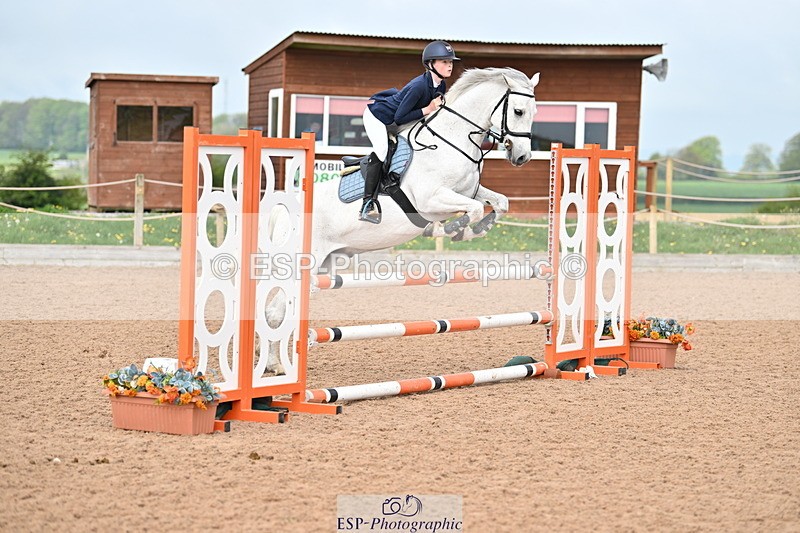 240506A-110445-08392 - Cls 3  Pony Discovery & 90cm Open