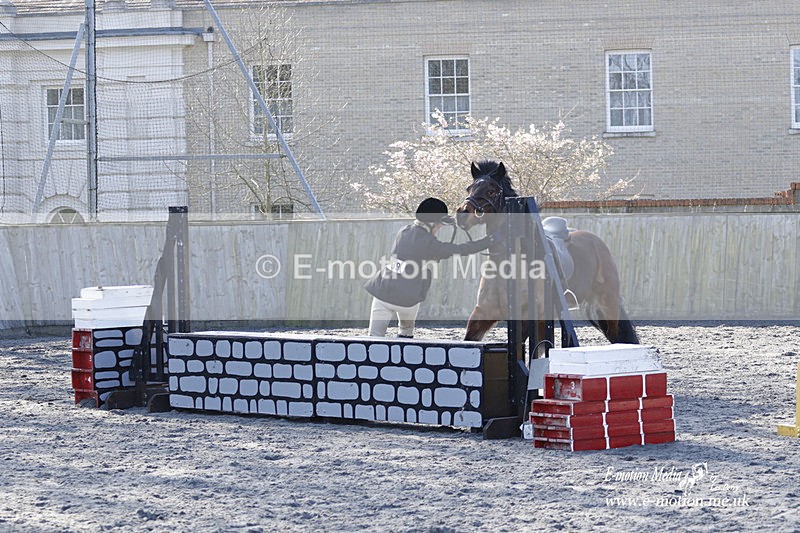 _EST0251 - Bourne Valley Riding Club Winter Showjumping 27/03/22