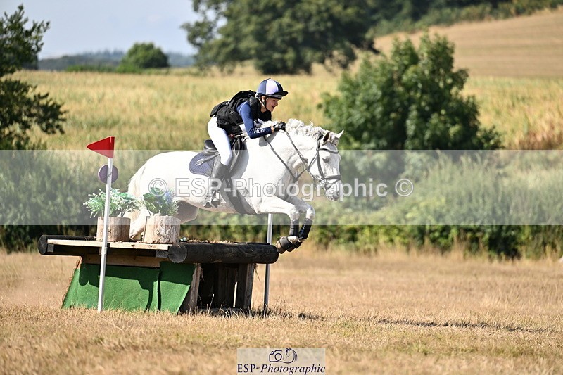 250824A-155351-39353 - 2134-Amelie.Perceval-Tulira.Oldtown