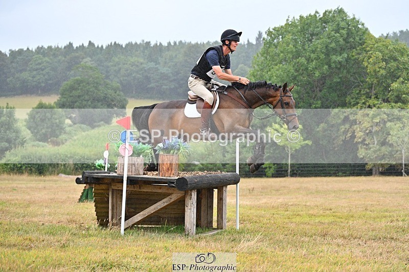 250803A-131117-14045 - M-574-William.Fox-Pitt-JABBEKA