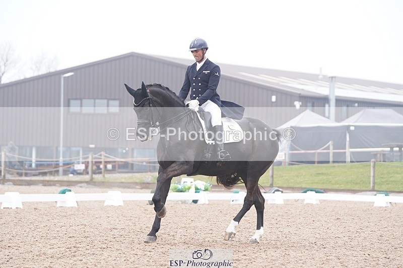 250404-092926-04052 - 022-Jezz.Palmer-Romanno.Weltino