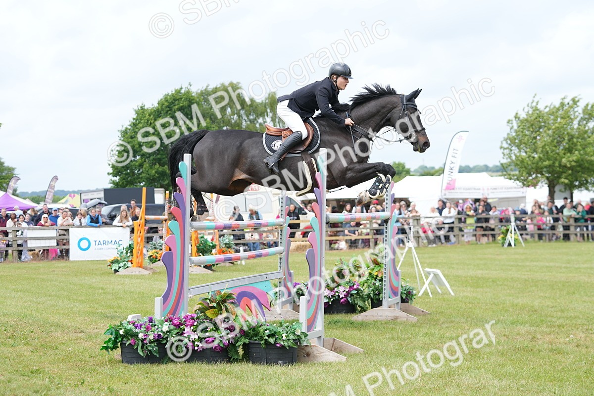 SBM_06538 - Class 202 - National 1.40m Open