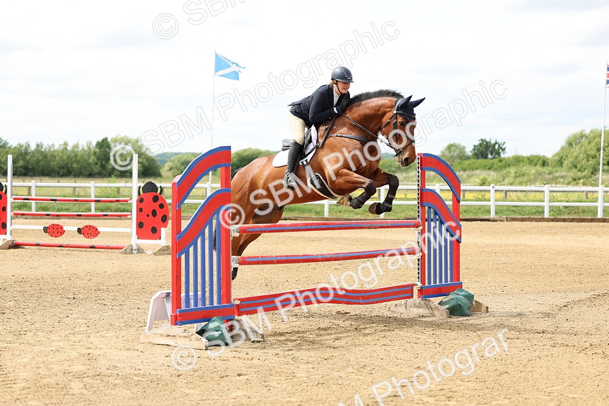 SBM_005933 - Class 19 - Senior Newcomers - 1.10m