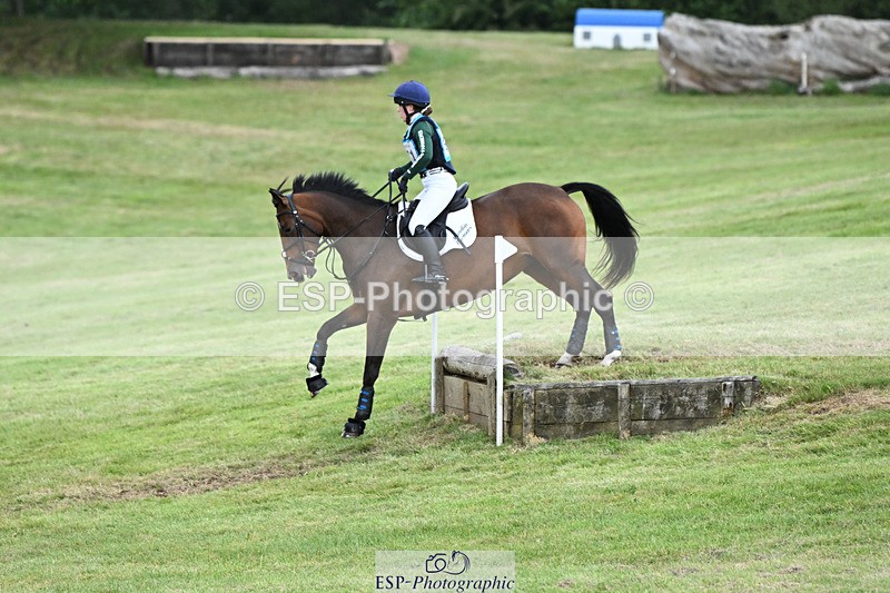 240825X-173918-37994 - 80cm XC 17.30 to End