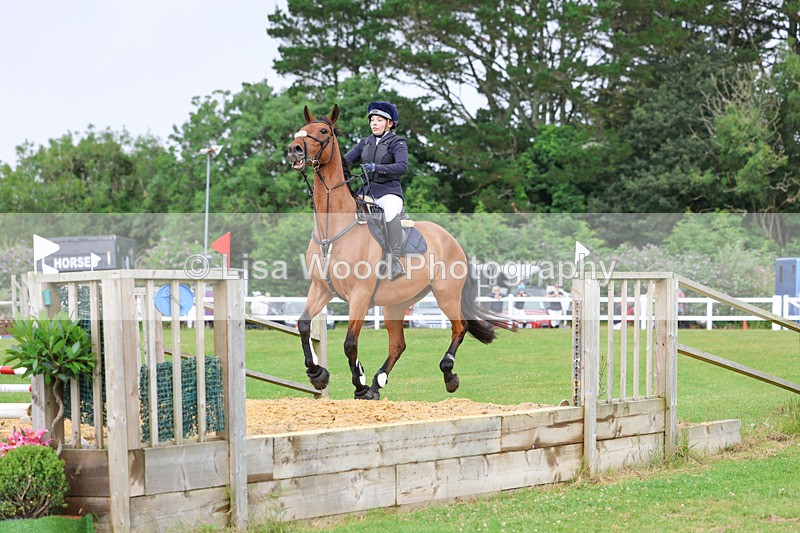 3E7A1099 - Class 4: 70cm Senior