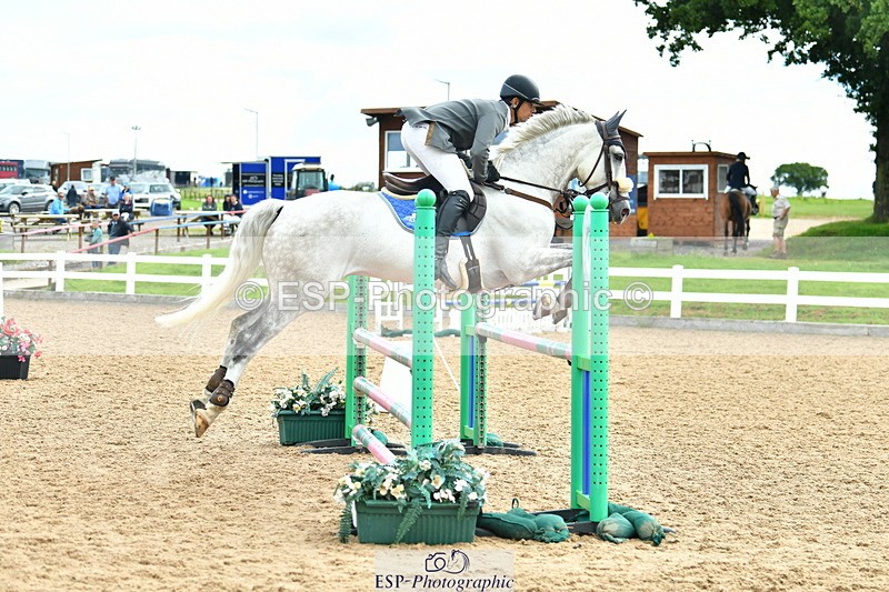 230813A-101109-11359 - Cls 40 A&B Senior Discovery & 1m Open