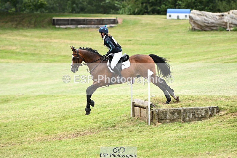 240825X-163606-37314 - 80cm XC 16.30 to 17.30