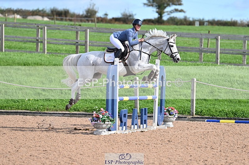 231015A-130640-08090 - Cls 30 Foxhunter & 1.20m Open