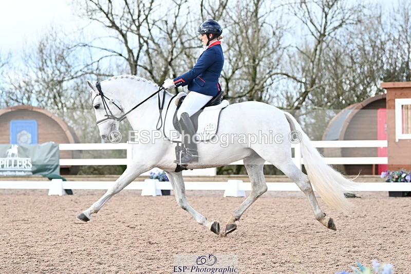 240218A-150421-08307 - 210-Charlotte.Dicker-Amaranto.D.Centurion