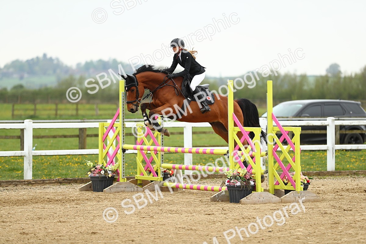 SBM_000390 - Class 2 - Senior British Novice 90cm