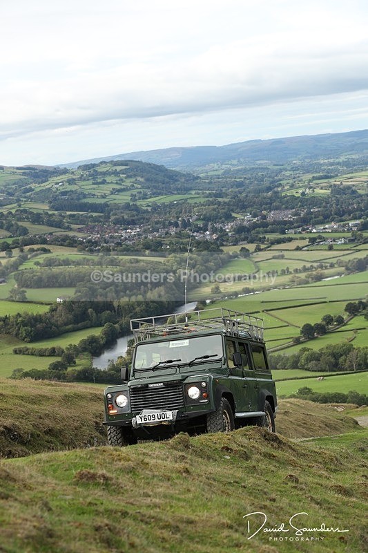 SPXX3374 - Land Rover