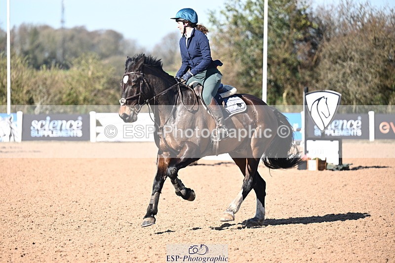 260318B-104506-00164 - Clear Round & Brit Nov 90cm