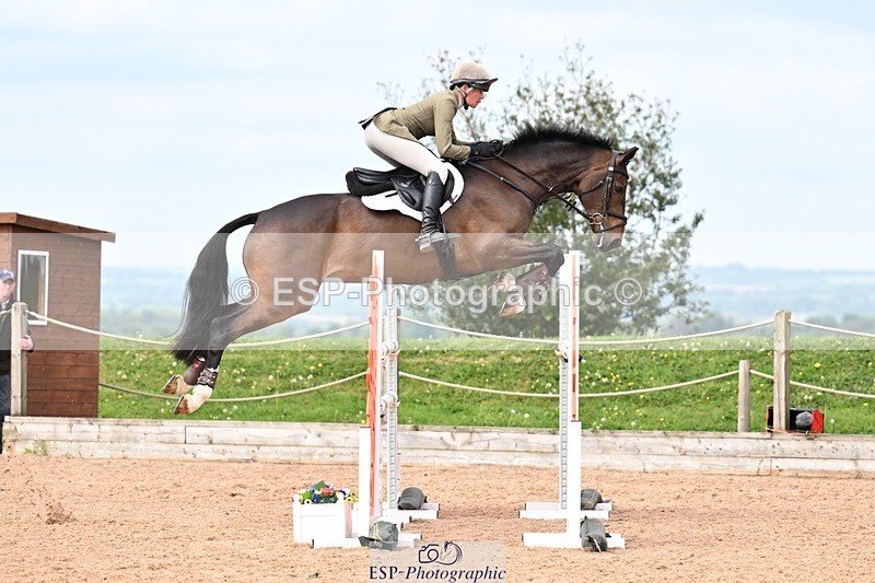 260507-102721-01516 - Cls 1 Snr Foxhunter