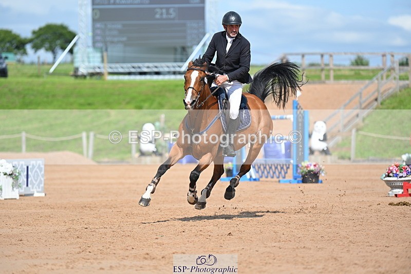 230721A-160349-07589 - Cls 10, 2 Star Big 1.45m Start to break