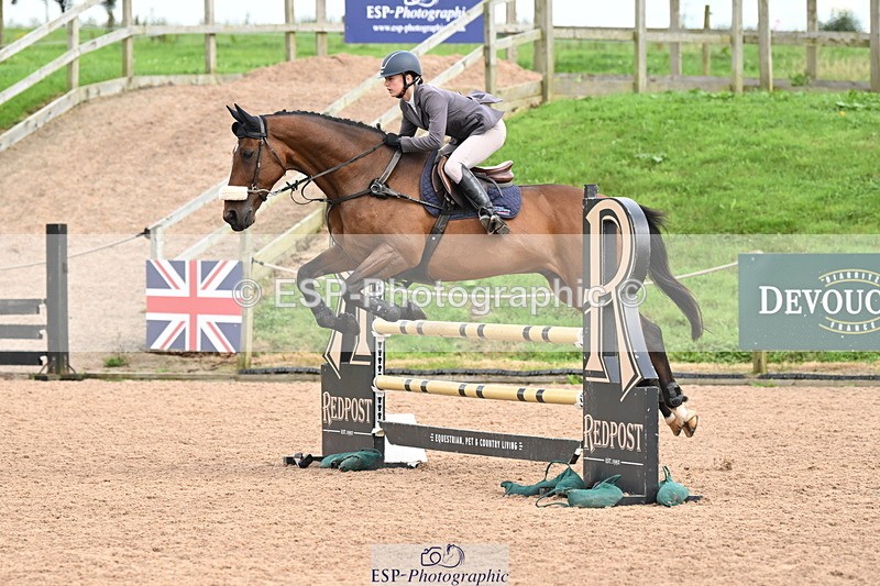 240908A-134616-04095 - Cls 15 U21 Intro 90cm-1.00m  Team Comp