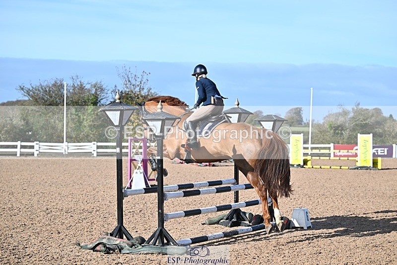 261028-105728-00140 - British Novice and 90cm