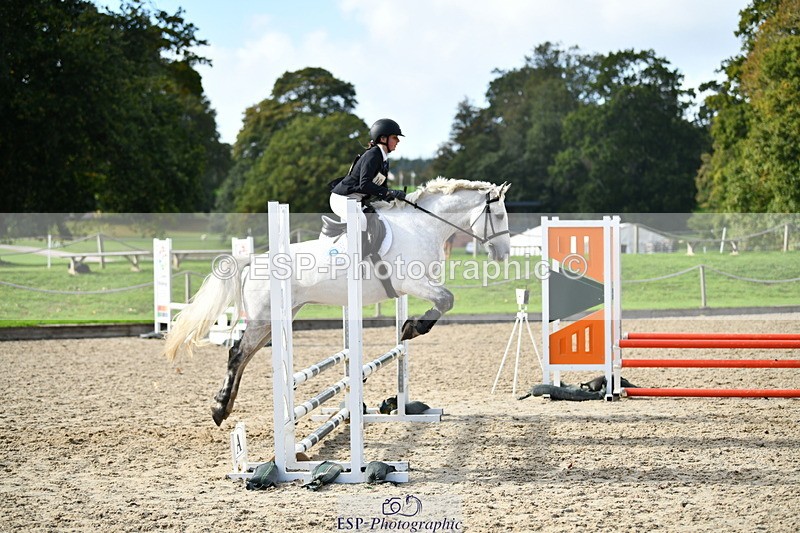 251004A-151547-01759 - Classes 8 & 9 70cm