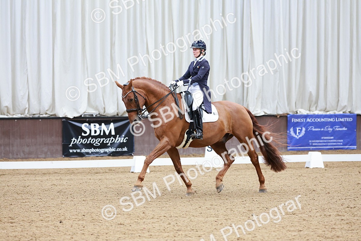 SBM_015646 - Class 5 - FEI INT II - 15.48-17.00