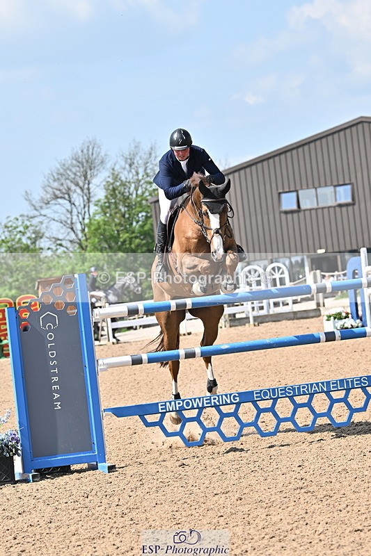 240509A-145509-02559 - Cls 11 National 1.40m Open