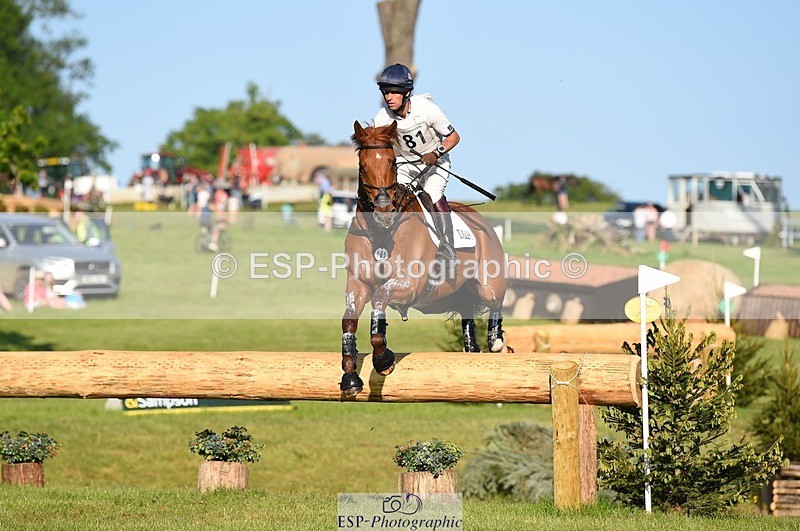 230527-183222-13868 - 181-AMIRO_ISLAND-Harry_Meade-XC