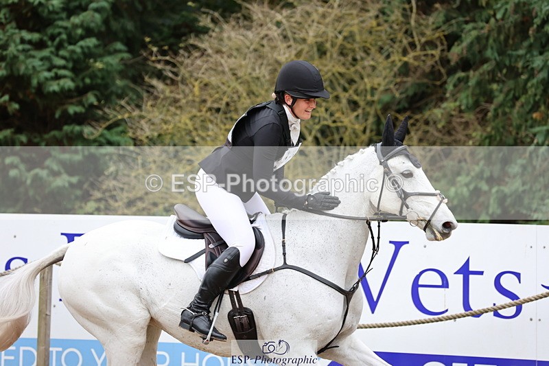 251026A-142930-26349 - G-558-Chloe.Chamulewicz