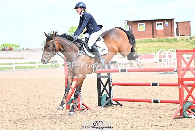 240605A-160850-01049 - Cls 5 Foxhunter and 1.20m Open