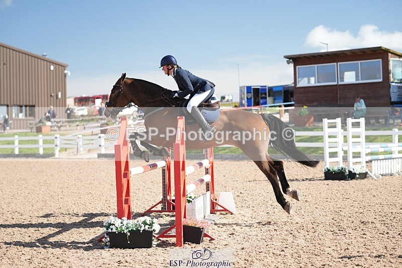 250329-101530-03578 - Cls 20 British Novice and 90cm