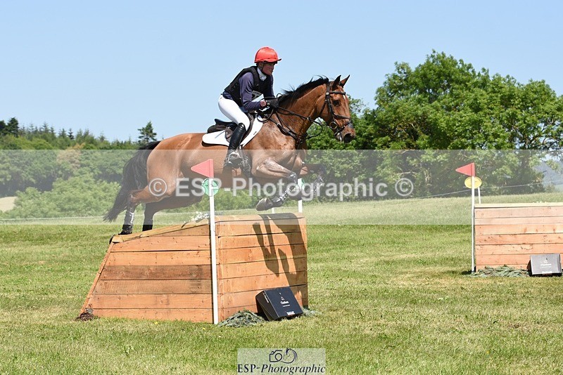 230527-142730-09485 - 327-ROMANTIC-Rosie_Fry-XC