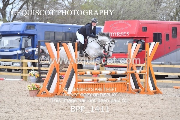 BPP_1411 - CLASS 15 SAT Senior BritiNovice/ 90cm Open