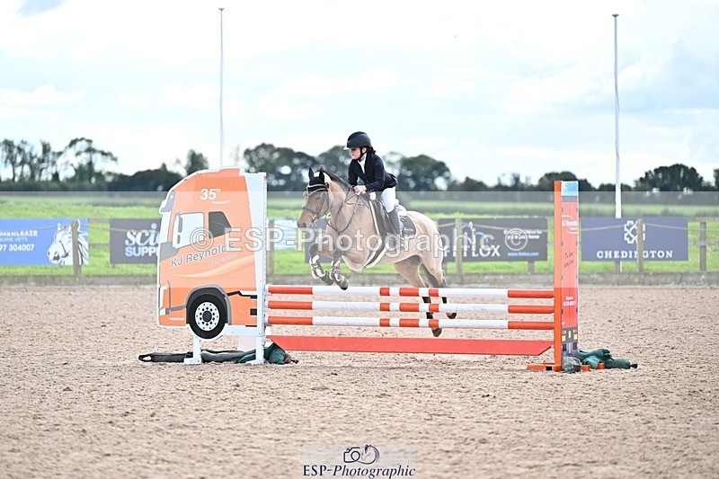 250921-150602-03989 - Cls 20 Pony 80cm Derby