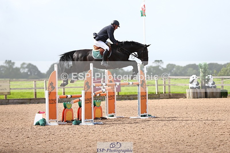 230812A-121149-08656 - Cls 32 Foxhunter