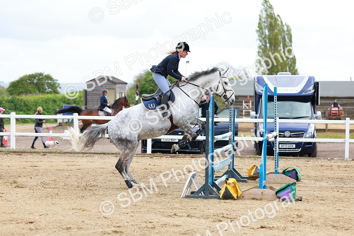 SBM_002536 - Class 10 - Senior Newcomers - 1.10m