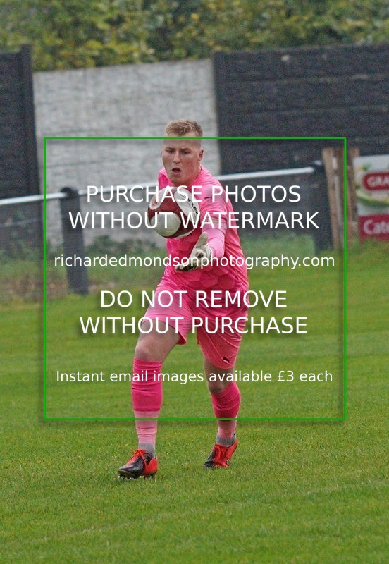 DSC02602 - Kendal Town v Yorkshire Amateurs (9/10/21)