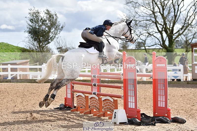 240403A-151112-00902 - Cls 5 Foxhunter and 1.20m Open