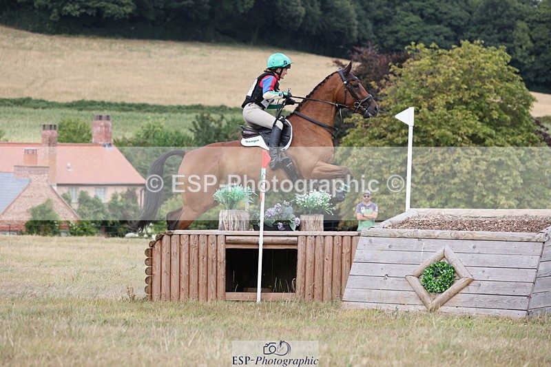 250802A-154241-06826 - F-275-Maisie.Randle-NINE'S.ENOUGH