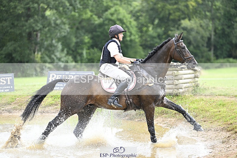 240804-110737-10754 - 409-Henri_Scanlon-PROUD_COURAGE