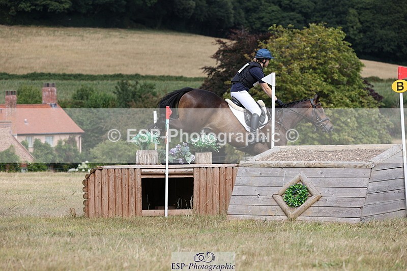 250802A-150148-05201 - D-161-Amelia.Halley-MOMENTUM.21