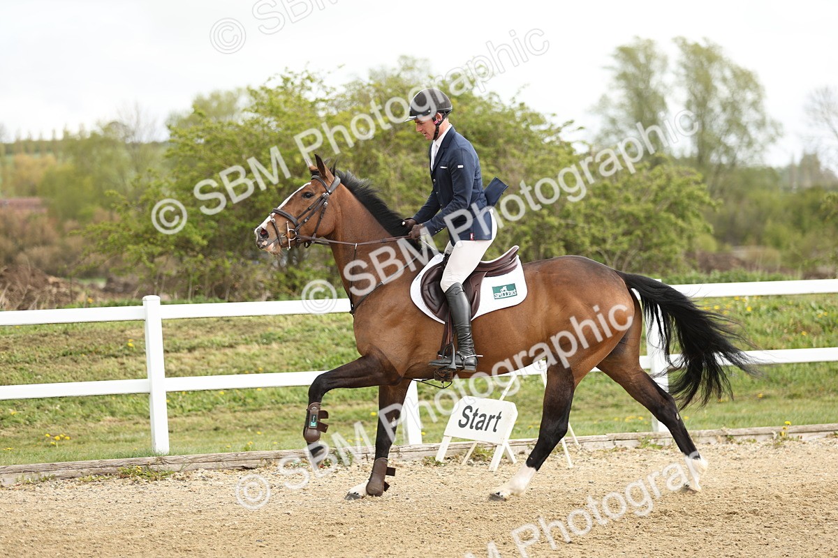 SBM_000195 - Class 1 - Clear Round
