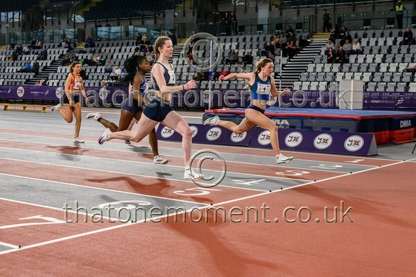 AgeInd25SAT-918245 - Track Female Set One