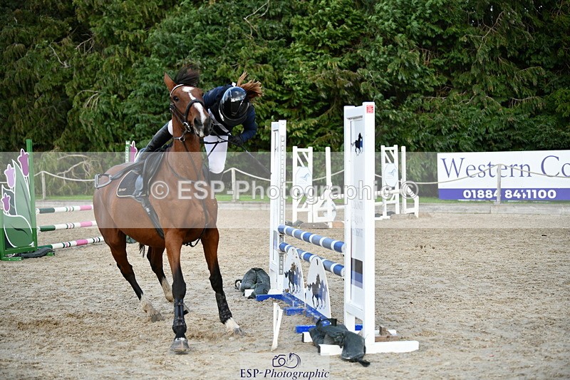 251004A-162309-02054 - Classes 10 & 11 80cm