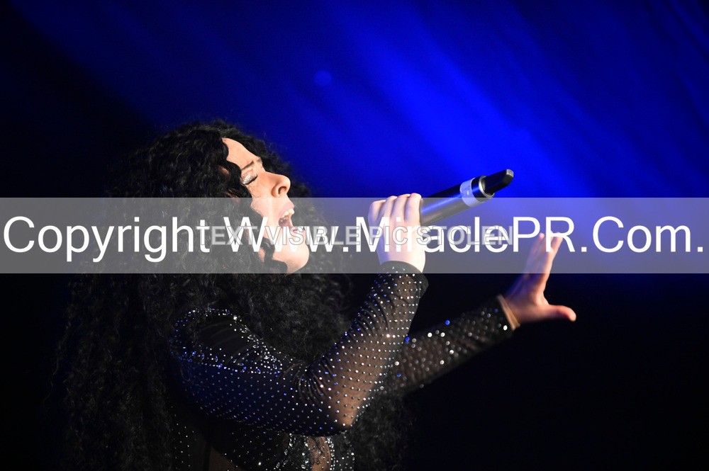 SH4_6811 - The Cher Experience