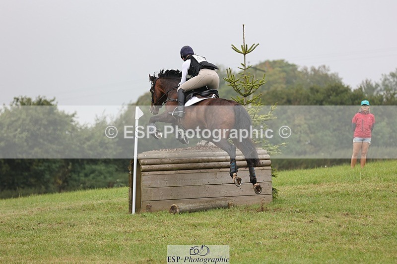 240901A-113524-07215 - 410-Octavia.Madden-NENAGH.II