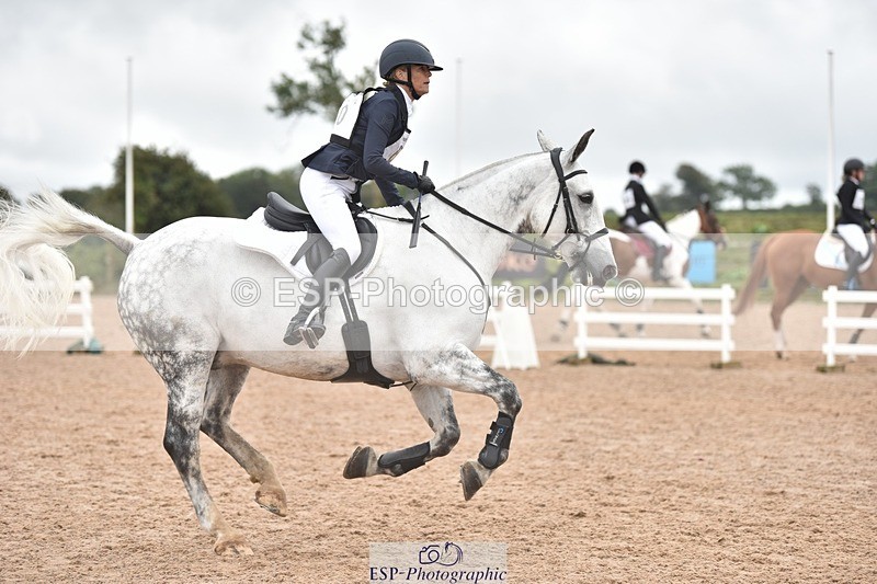 250830-112202-00539 - B-060-Helen.Hickson