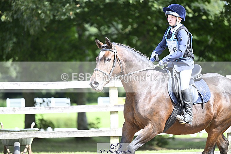 240823X-111441-15995 - 60cm R2 11.00 to 12.30