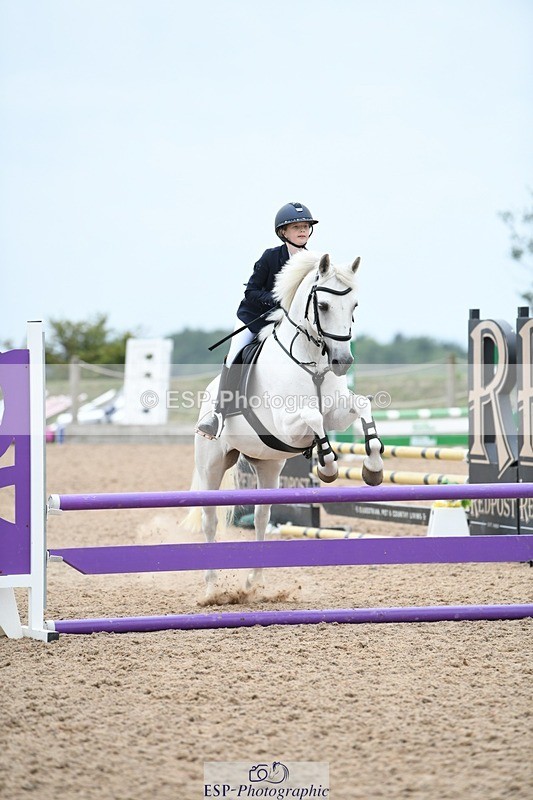 250807-104507-00307 - 80cm Round 1