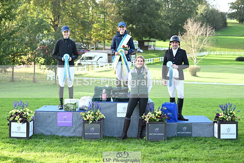 241025-153937-09279 - Presentations - CCI 2 Star Short