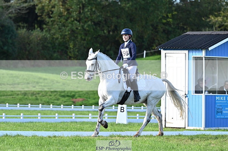 251024A-103433-08078 - F-456-Sophie.Hilliard