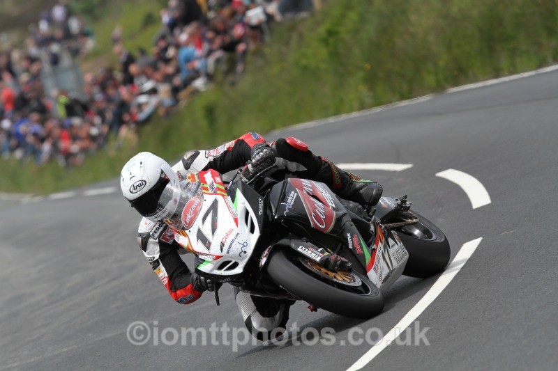 Dan Kneen Suzuki / Cookstown B.E.Racing - Pokerstars Senior TT